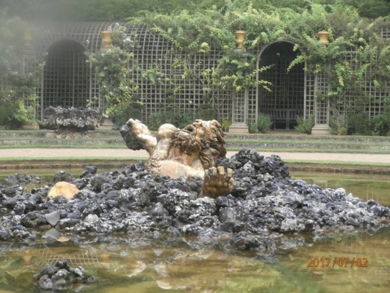 Une fontaine du jardin de versaille