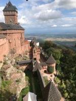 Sur le poème : <br /> "Arrivée d'un troubadour au château" de Oxalys